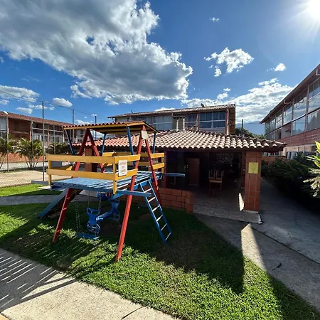 Apartamento 200 metros Praia do Sapê em Ubatuba-3